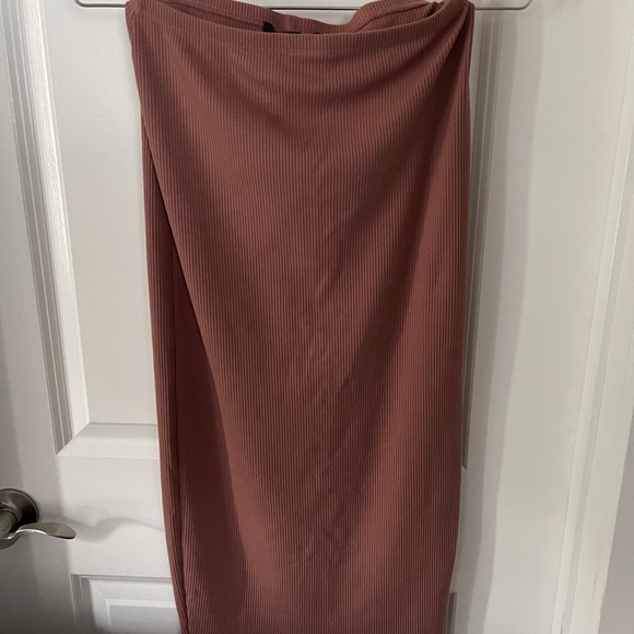 NEW - Knit Pencil Skirt by Dynamite - Picture 2 of 3